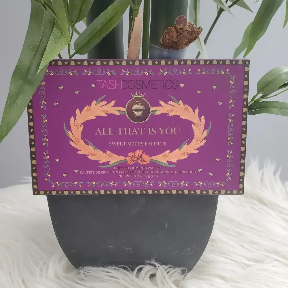 TASH Cosmetics All That Is You Sweet Series Eyeshadow Palette